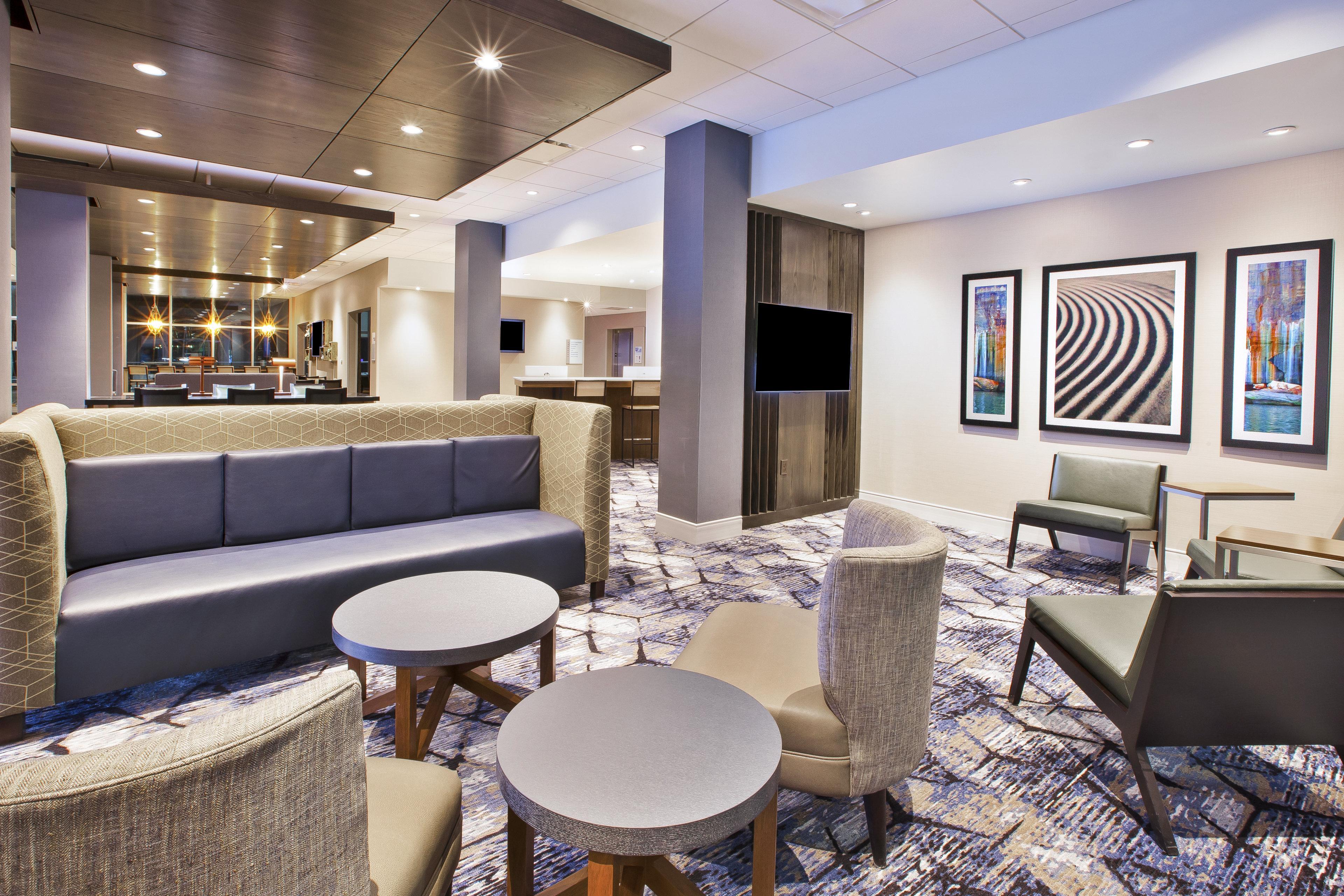 Holiday Inn Express & Suites Okemos - University Area By Ihg Экстерьер фото